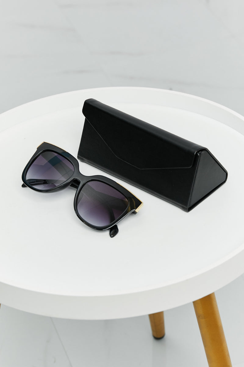 Square Metal-Plastic Hybrid Temple Sunglasses - AnnieMae21