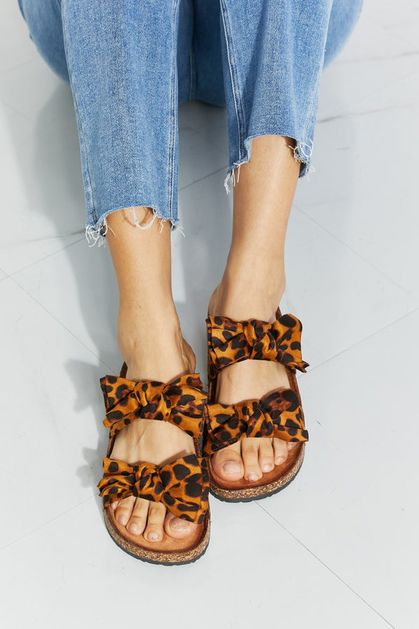 Forever Link Fiercely Feminine Leopard Bow Slide Sandals - AnnieMae21