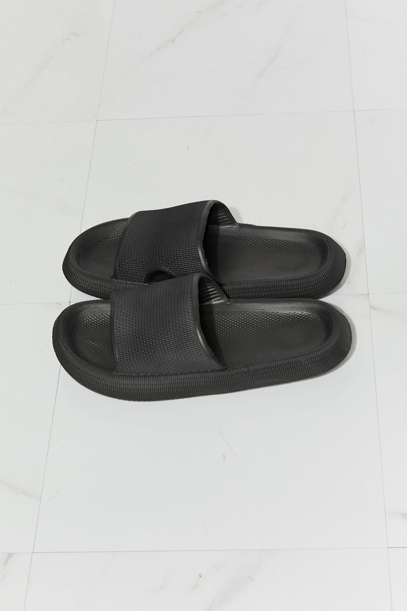 MMShoes Arms Around Me Open Toe Slide in Black - AnnieMae21